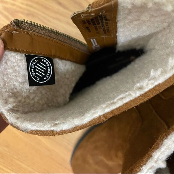 Unstructured By Clarks  Elda Mid Suede Ankle Boot - Picture 5 of 11